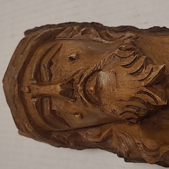 Vintage Religious Folk Art Hand Carved Jesus Christ Log - Picture 13 of 16